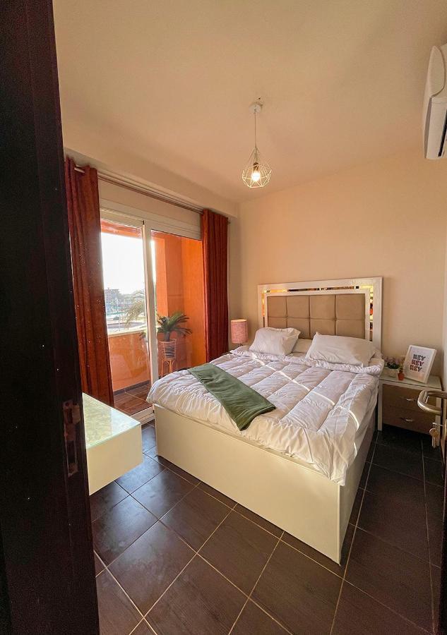 Fully Equipped Apartments Pool & Mountains View In Porto Sharm Resort Exterior photo