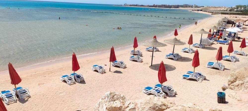 Fully Equipped Apartments Pool & Mountains View In Porto Sharm Resort Exterior photo